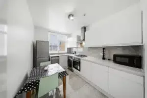 Flat Streatham High Road in Greater London