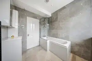 Flat Streatham High Road in Greater London