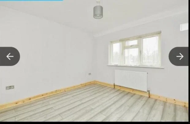 Room Rivermeads Avenue in Greater London