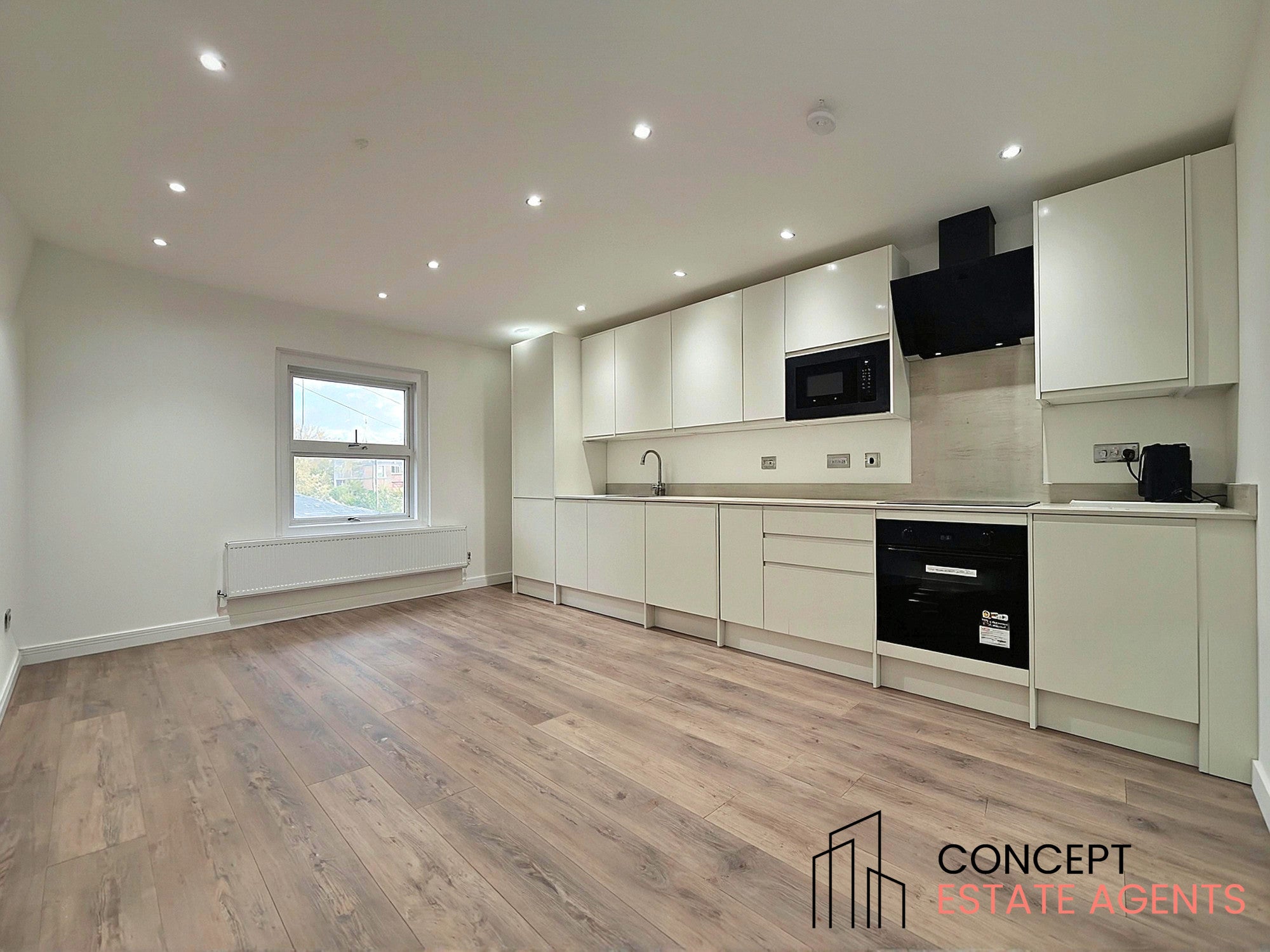 Flat Bakers End in Greater London