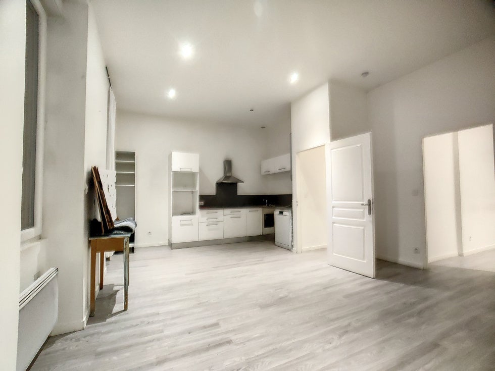 Flat Boulevard Eugène Réguillon in Villeurbanne