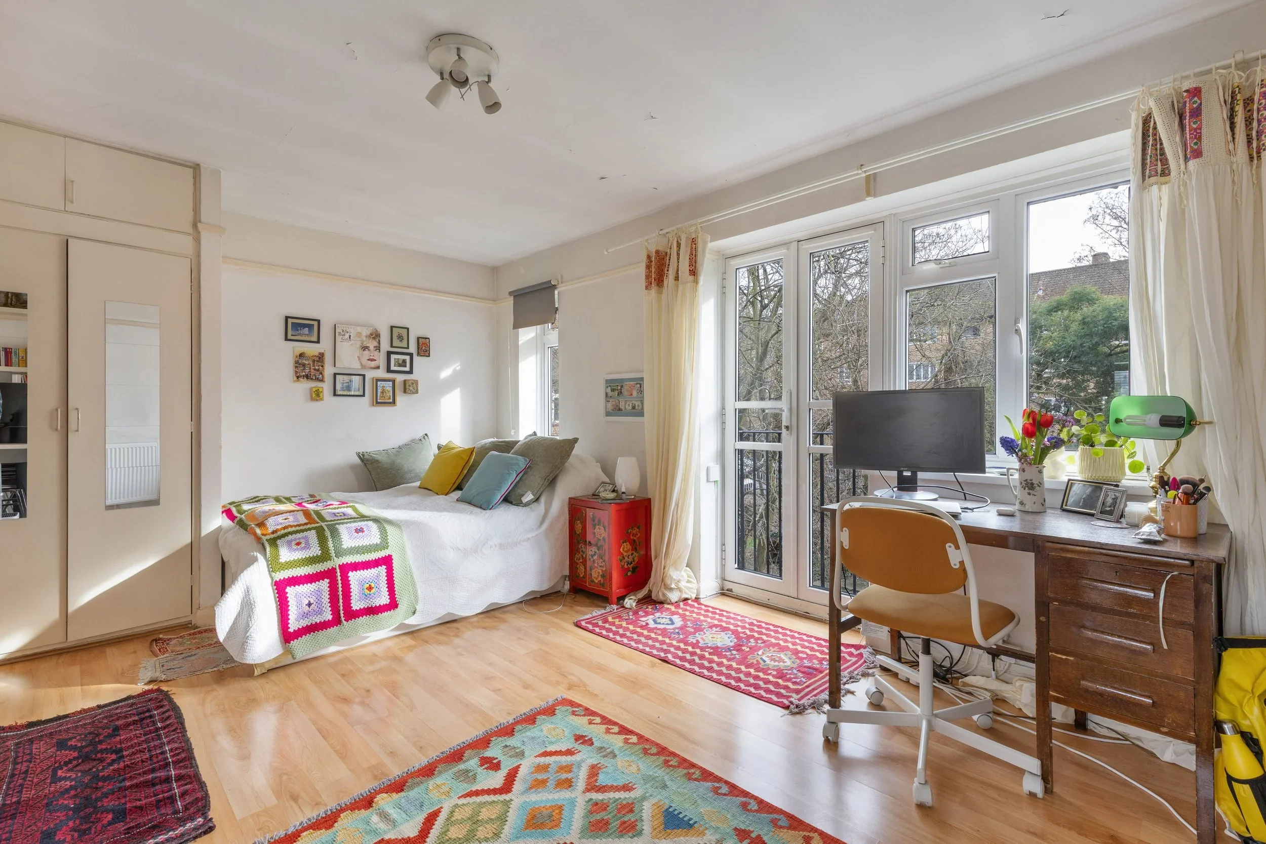 Flat Brighton Terrace in Greater London