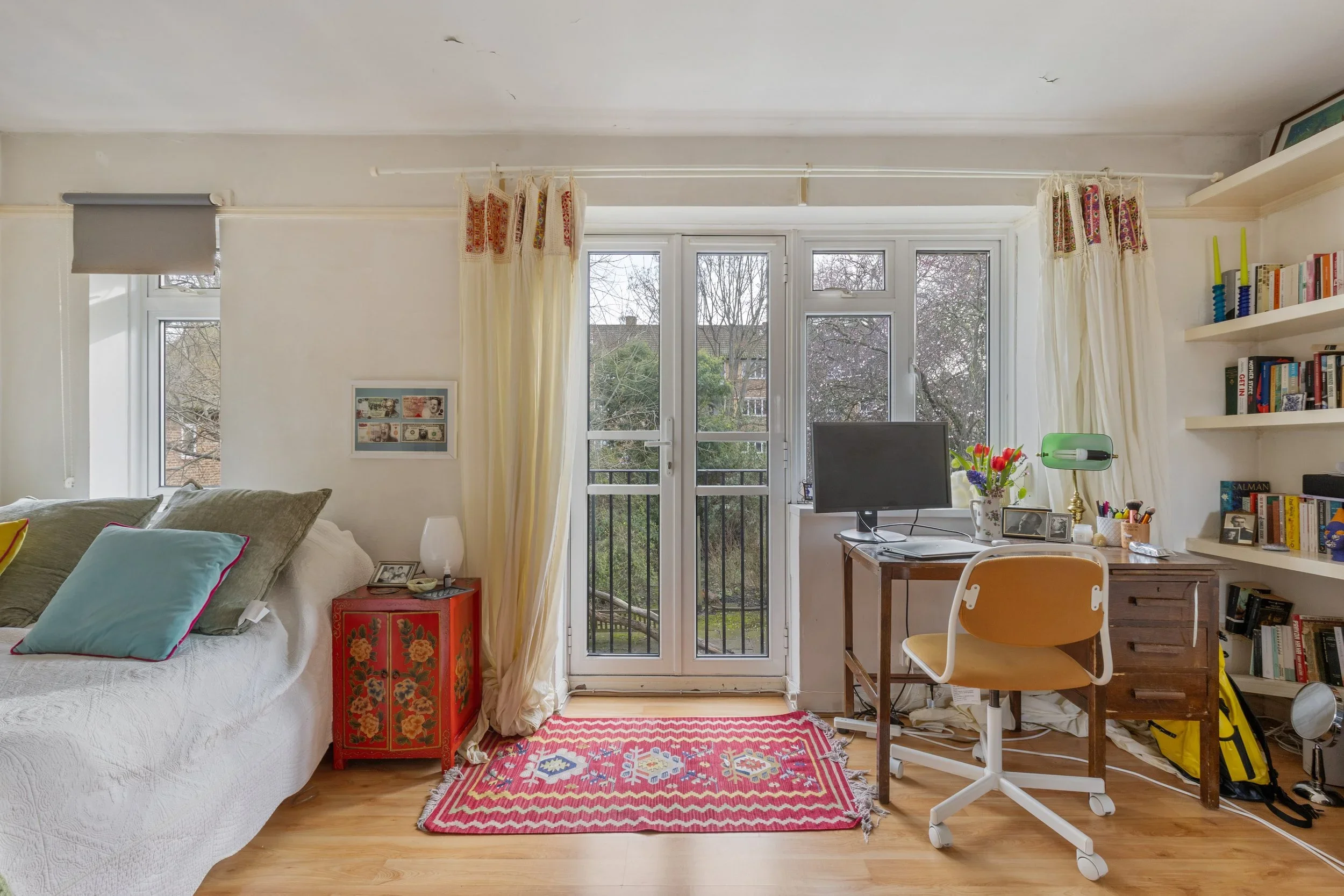 Flat Brighton Terrace in Greater London