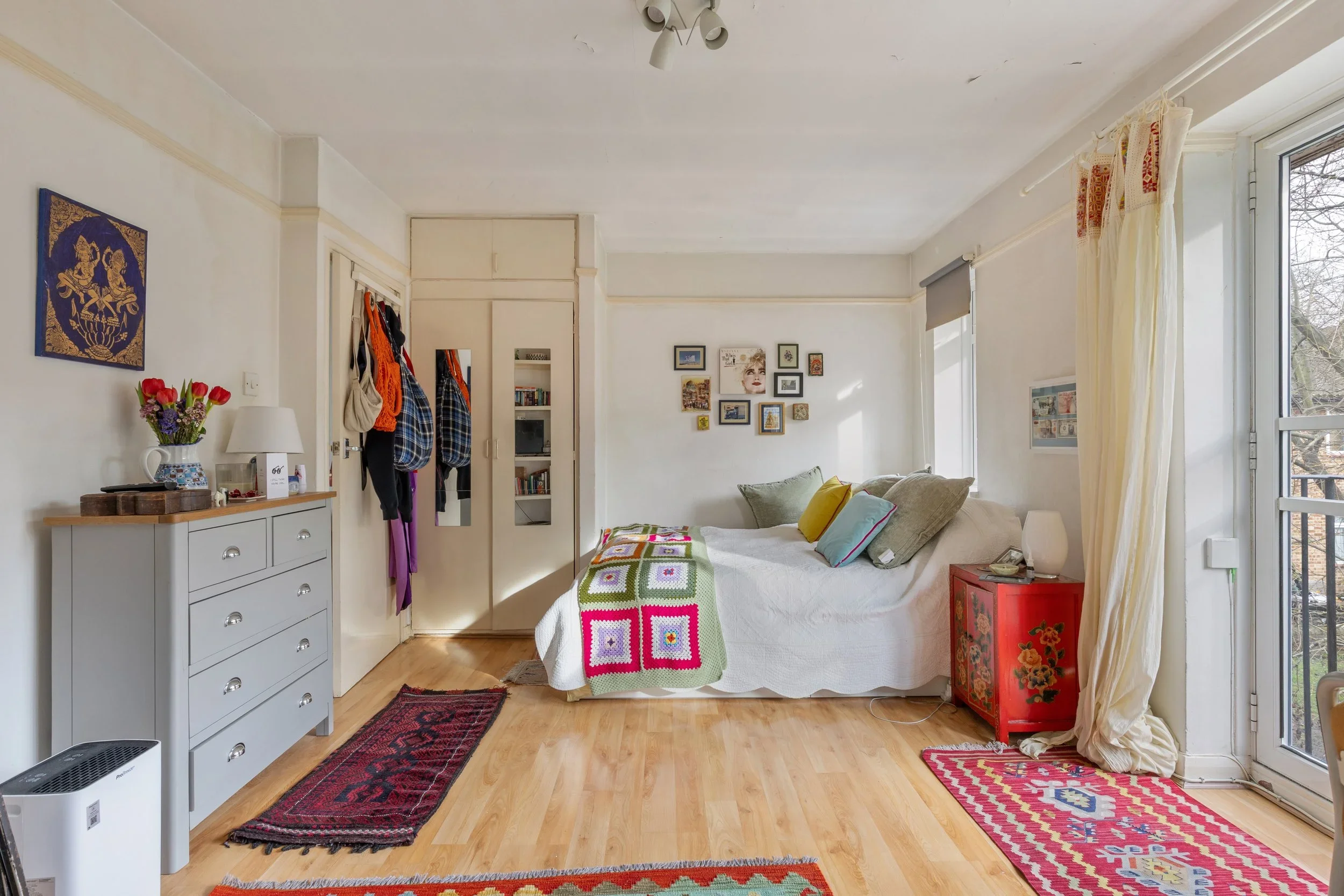 Flat Brighton Terrace in Greater London