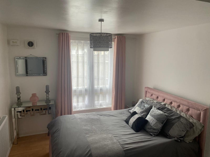 Flat Chatsworth Road in Greater London