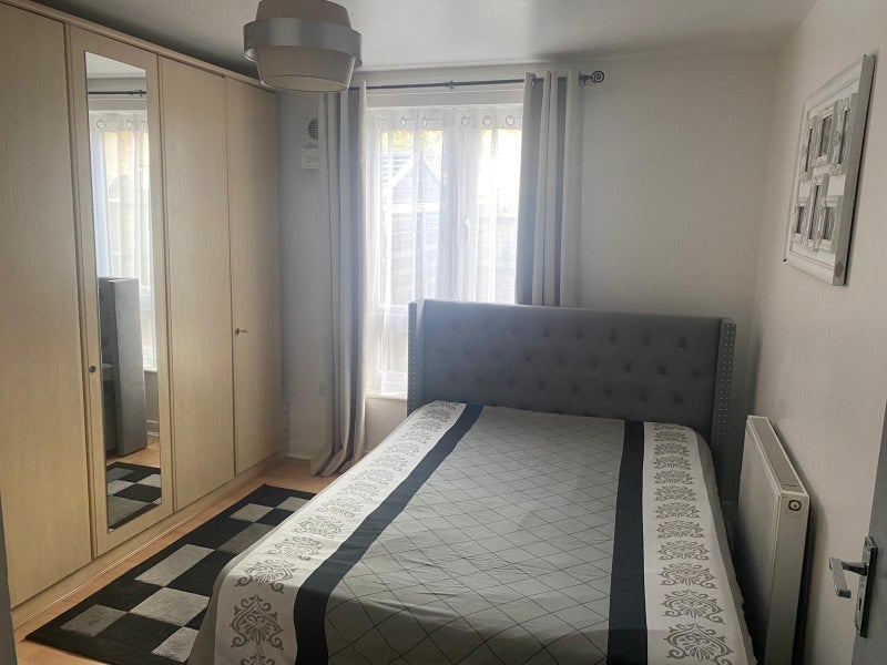 Flat Chatsworth Road in Greater London