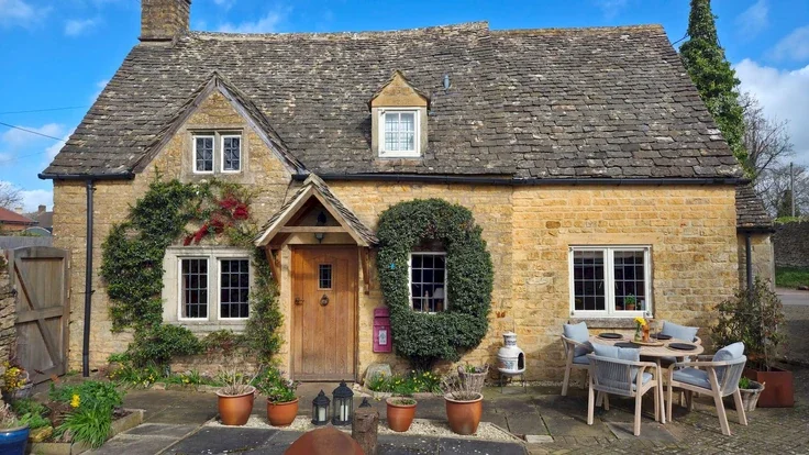 House Station Road in Cotswold District