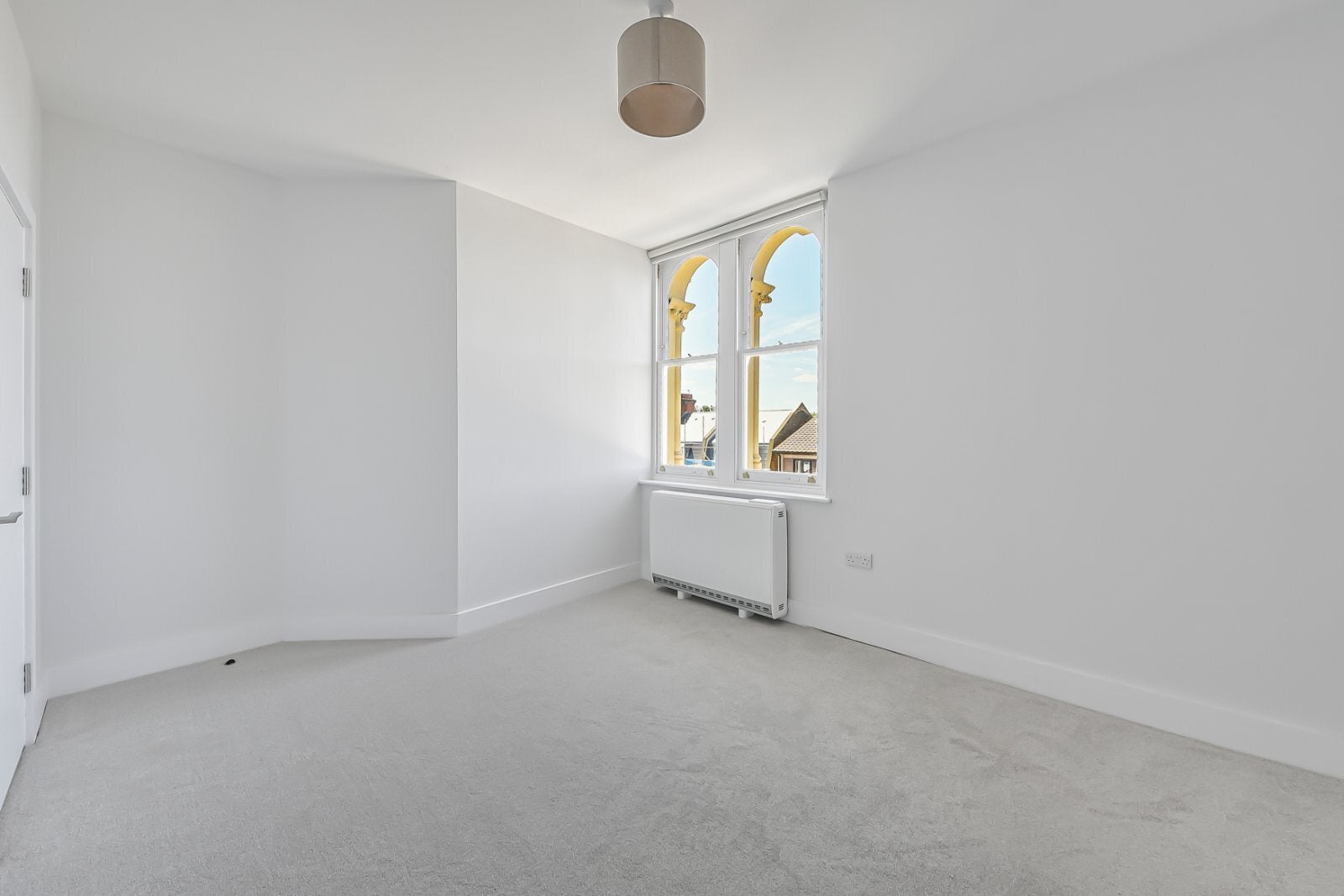 Flat Kilburn High Road in Greater London