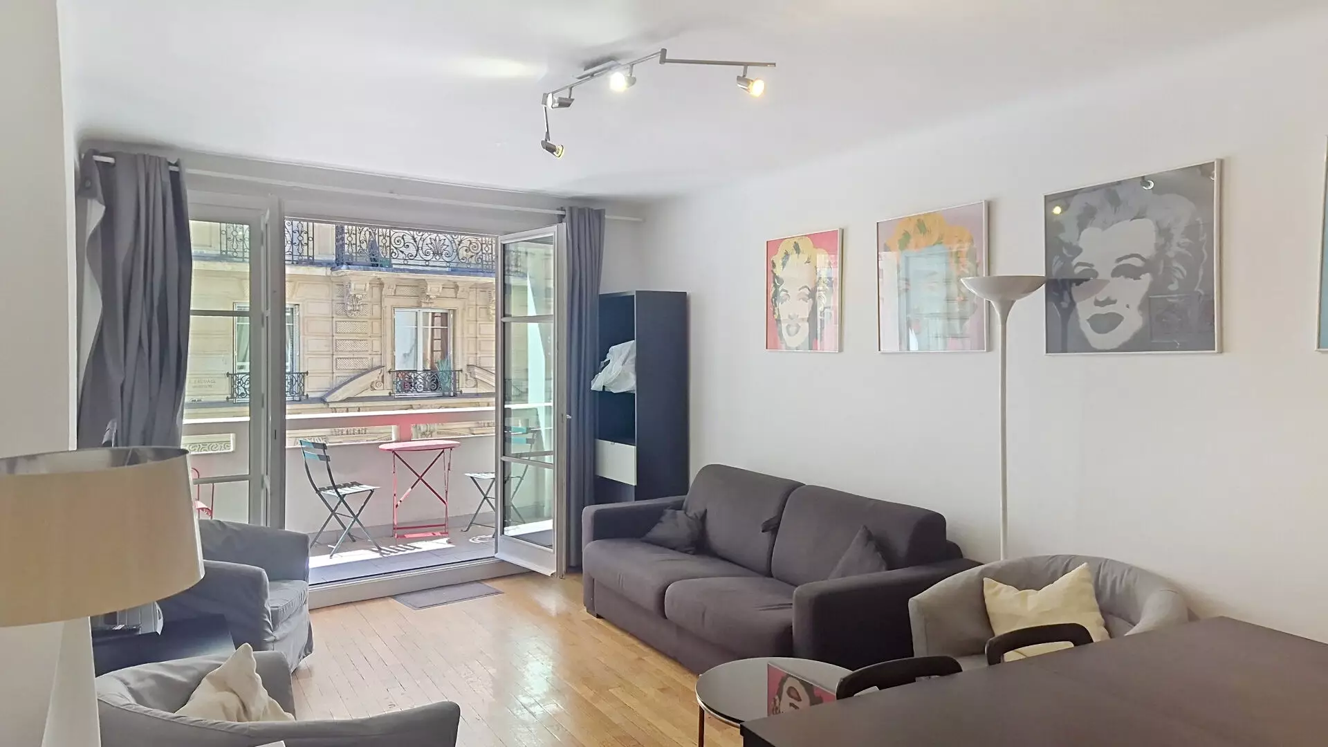 Appartement Allée des Dames à Paris