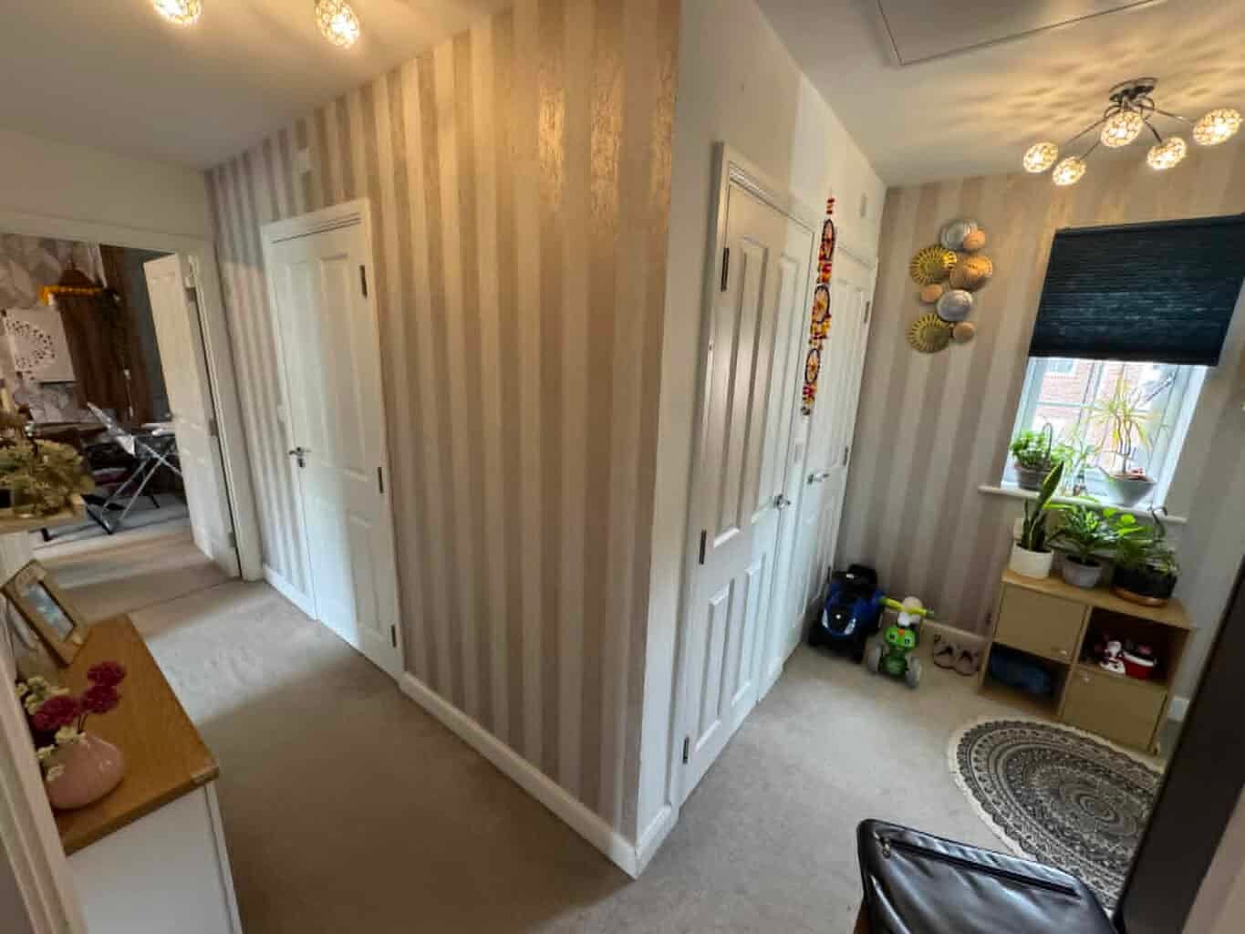 Flat Hutton Close in Newbury