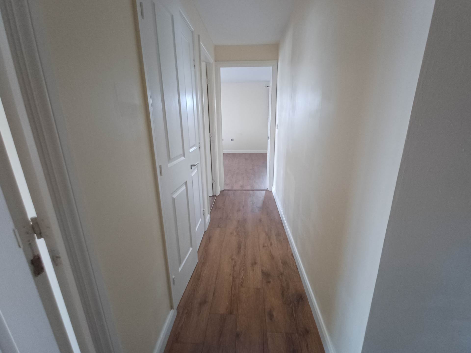 Flat Weardale Avenue in Dartford