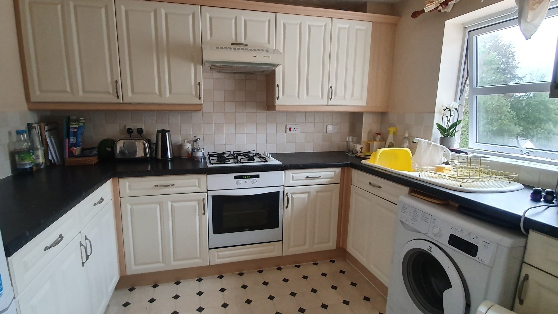 House Ramsey Close in Beechwood