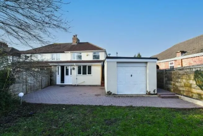 House Shrivenham Road in Swindon