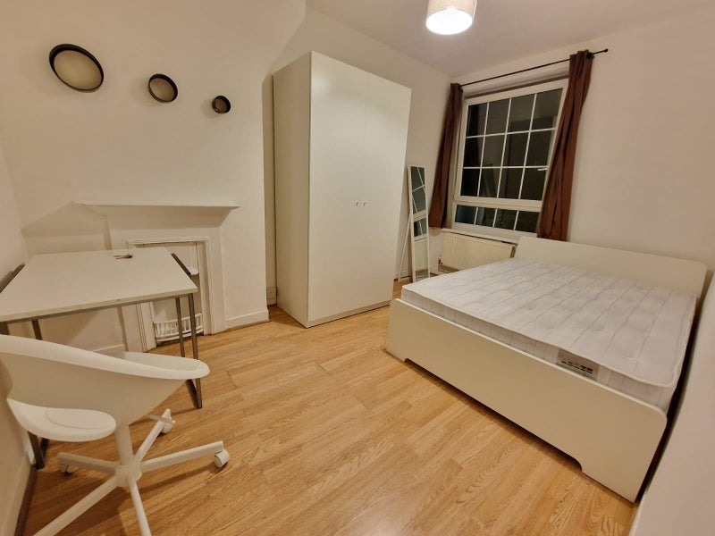 Room Greatorex Street in Greater London