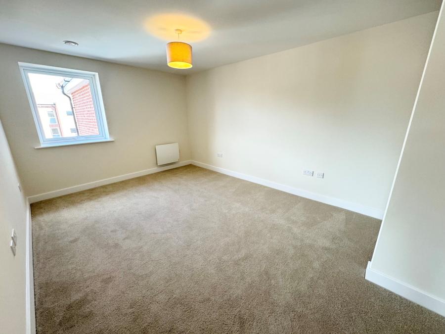 Flat New Road in Basingstoke and Deane