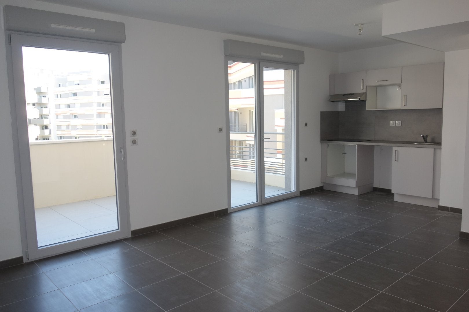 Flat Place Charles de Gaulle in Castelnau-le-Lez