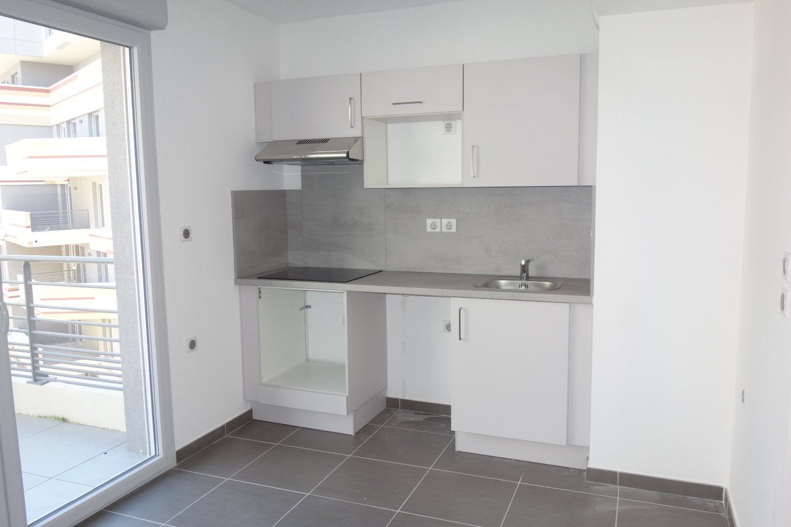 Flat Place Charles de Gaulle in Castelnau-le-Lez