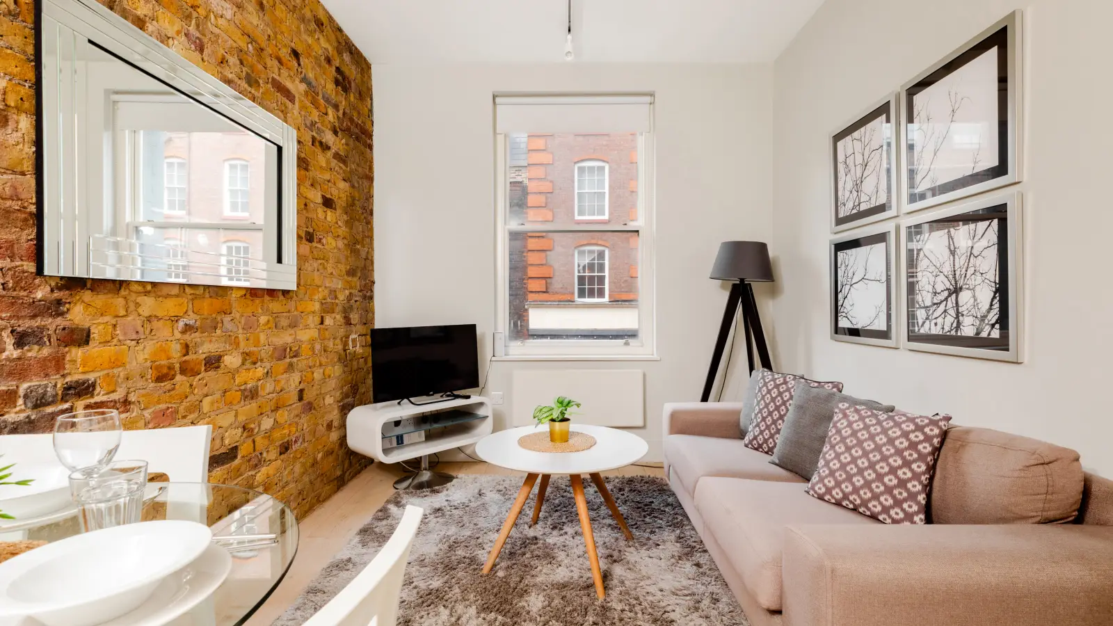 Flat Clerkenwell Road in Greater London
