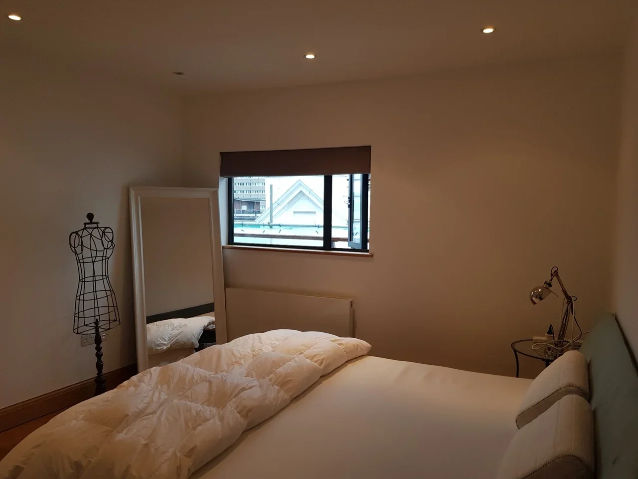 Flat Norman Street in Greater London