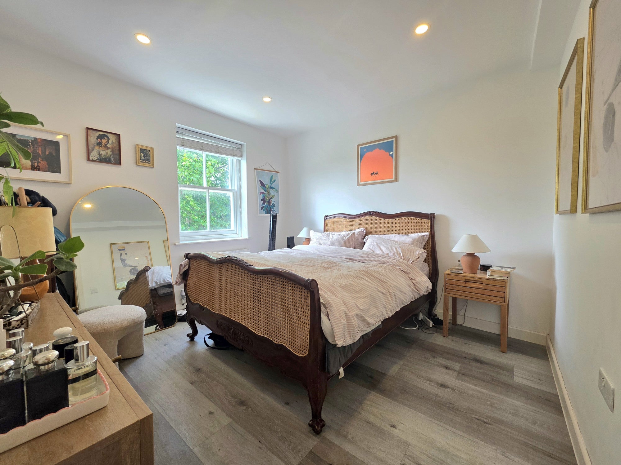 Flat Cheam Street in Greater London