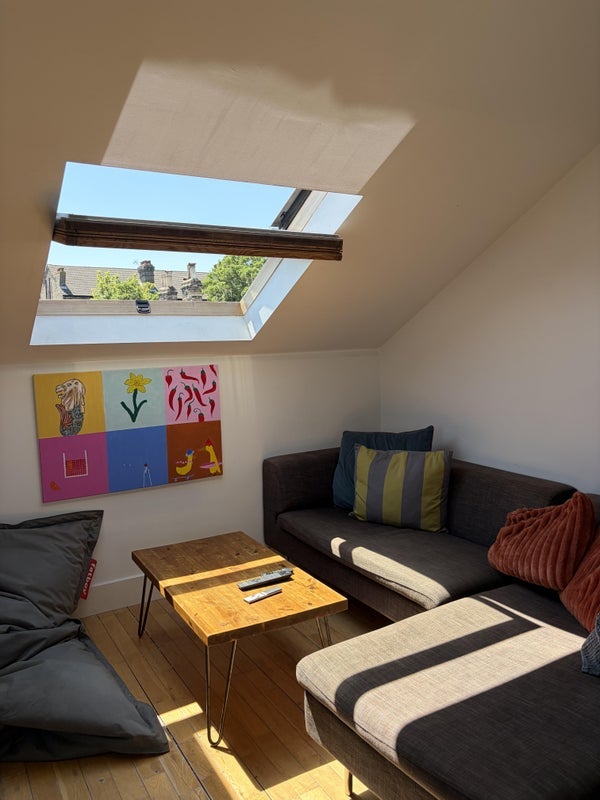 Room Goulton Road in Greater London