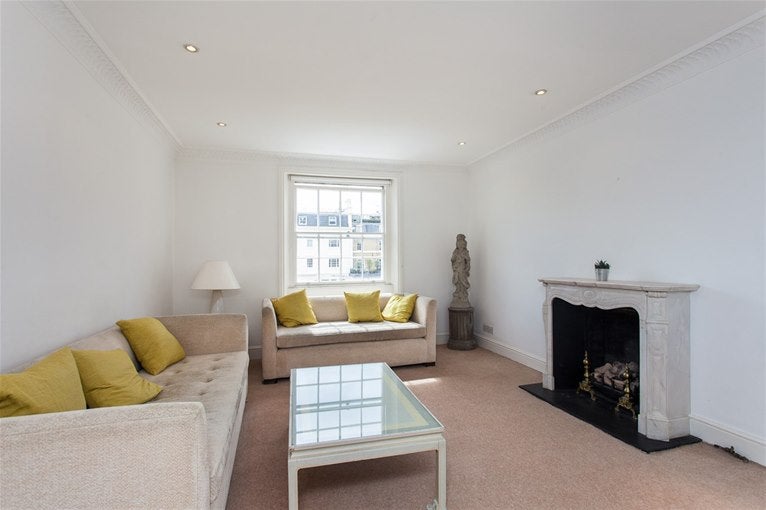 Flat Strathearn Place in City of Westminster