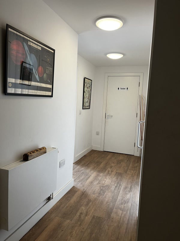 Room Mint Street in Greater London