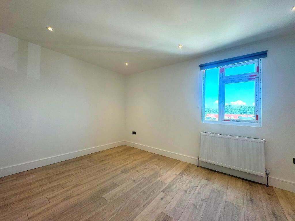 Flat London Road in Swanley