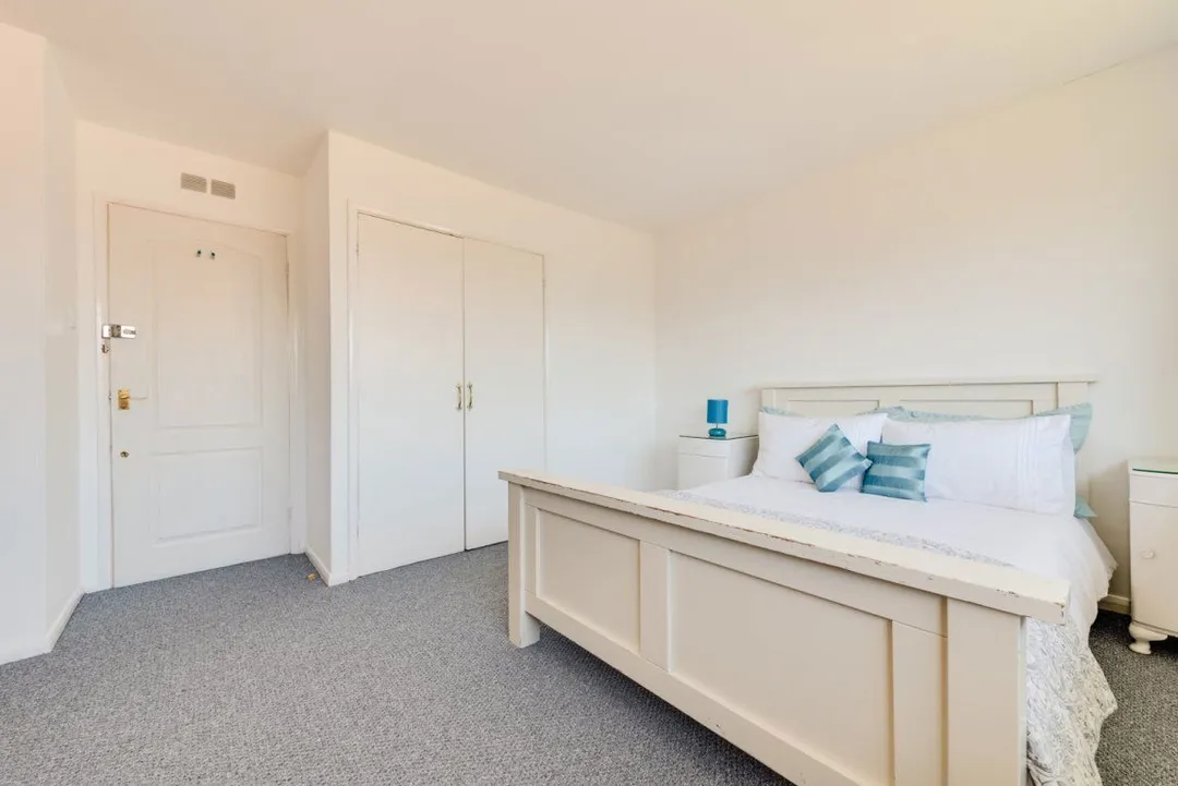 House Somner Close in Canterbury