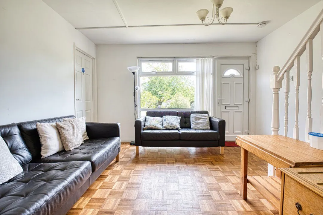 Room Somner Close in Canterbury