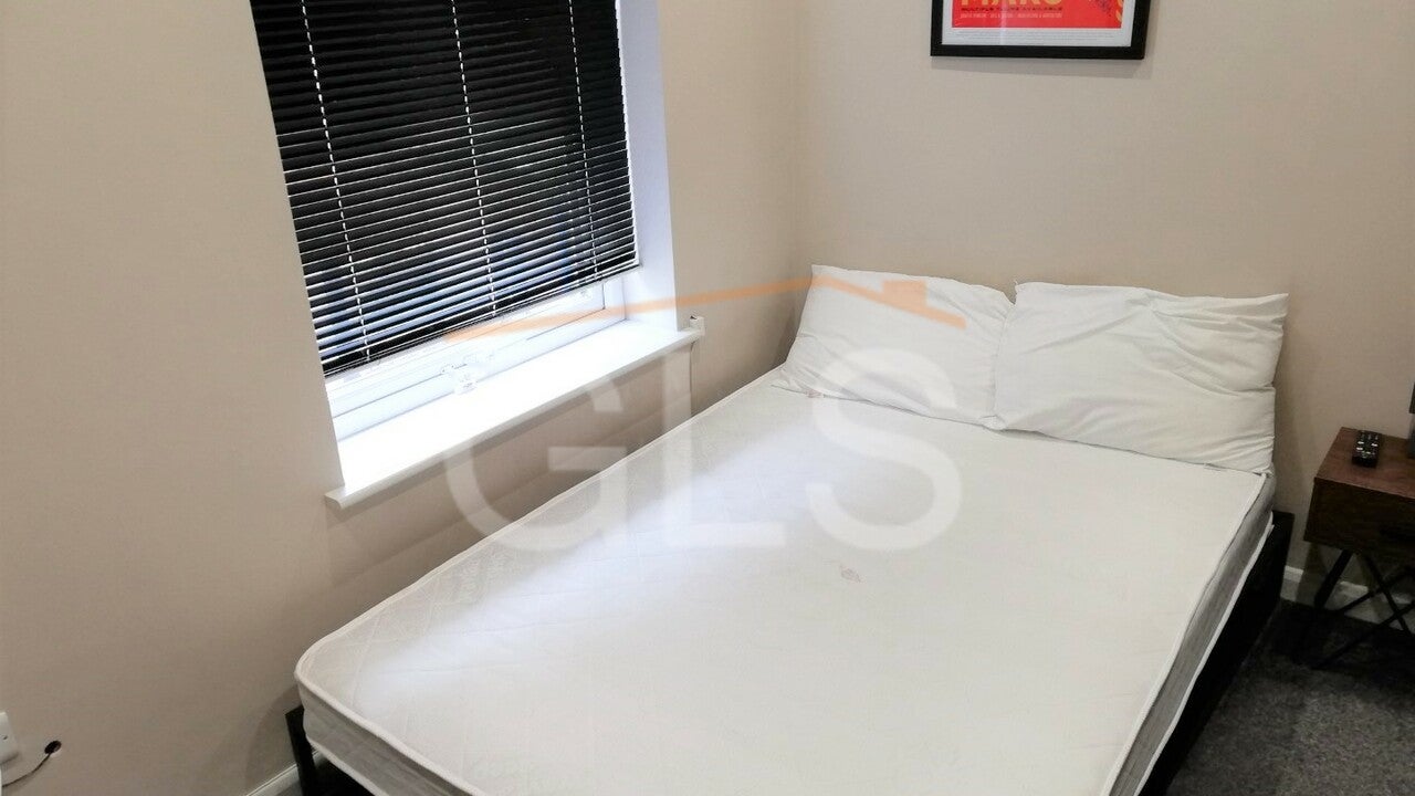 Room Clifton Street in Scarborough