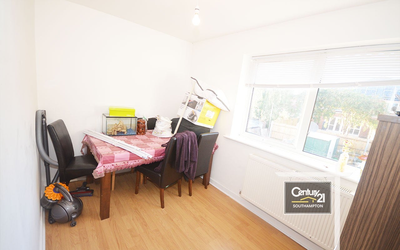 Room Swift Gardens in Southampton