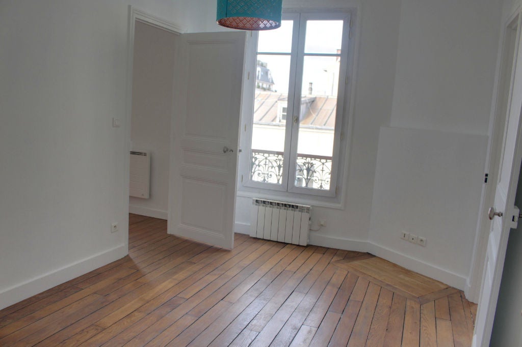 Flat Rue Victor Hugo in Issy-les-Moulineaux