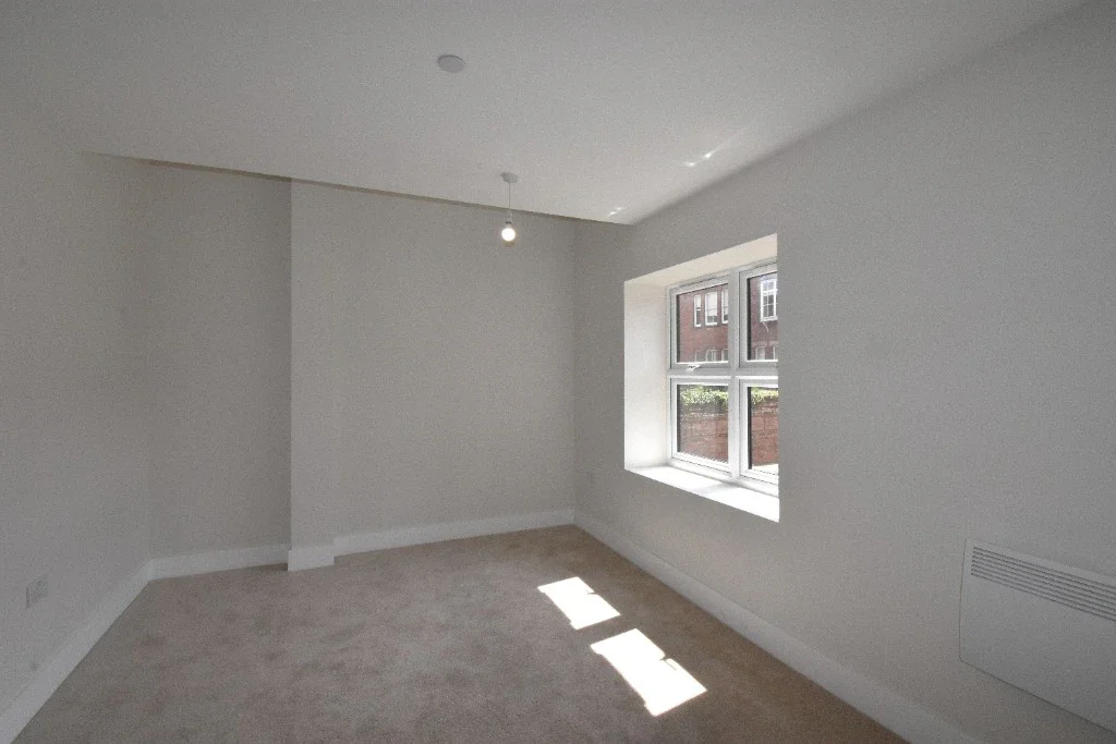 Flat Sovereign Way in Kingston Upon Hull