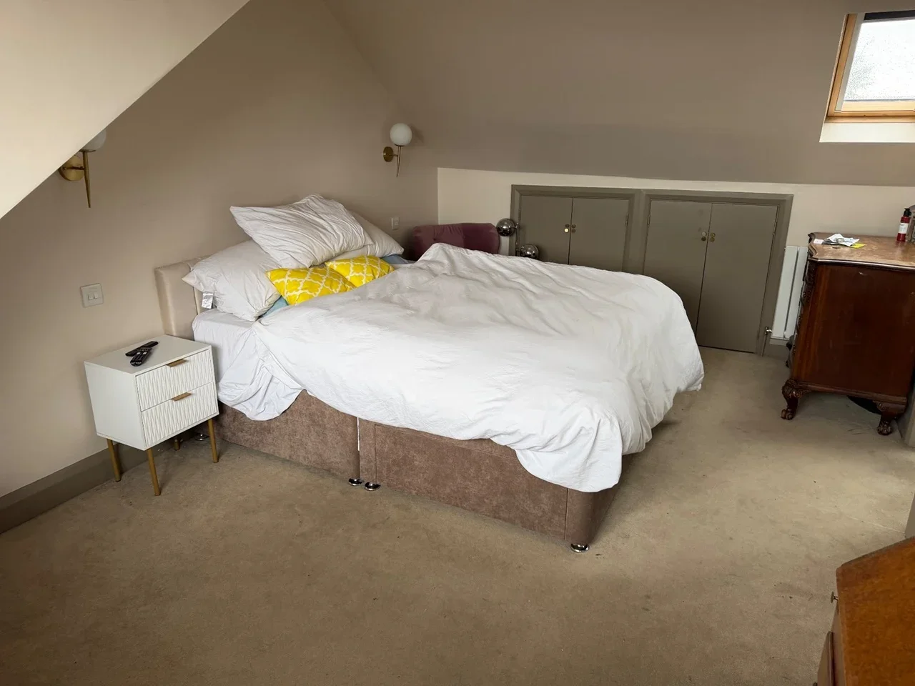 Room Furness Road in Greater London