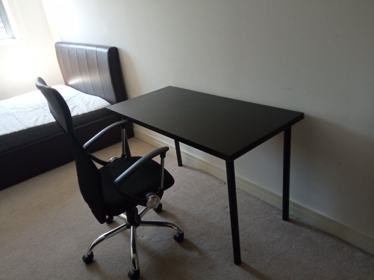 Room Ewell Road in Greater London