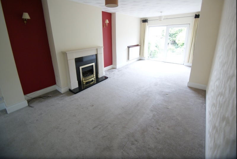 Room Aylesbury Crescent in Bristol