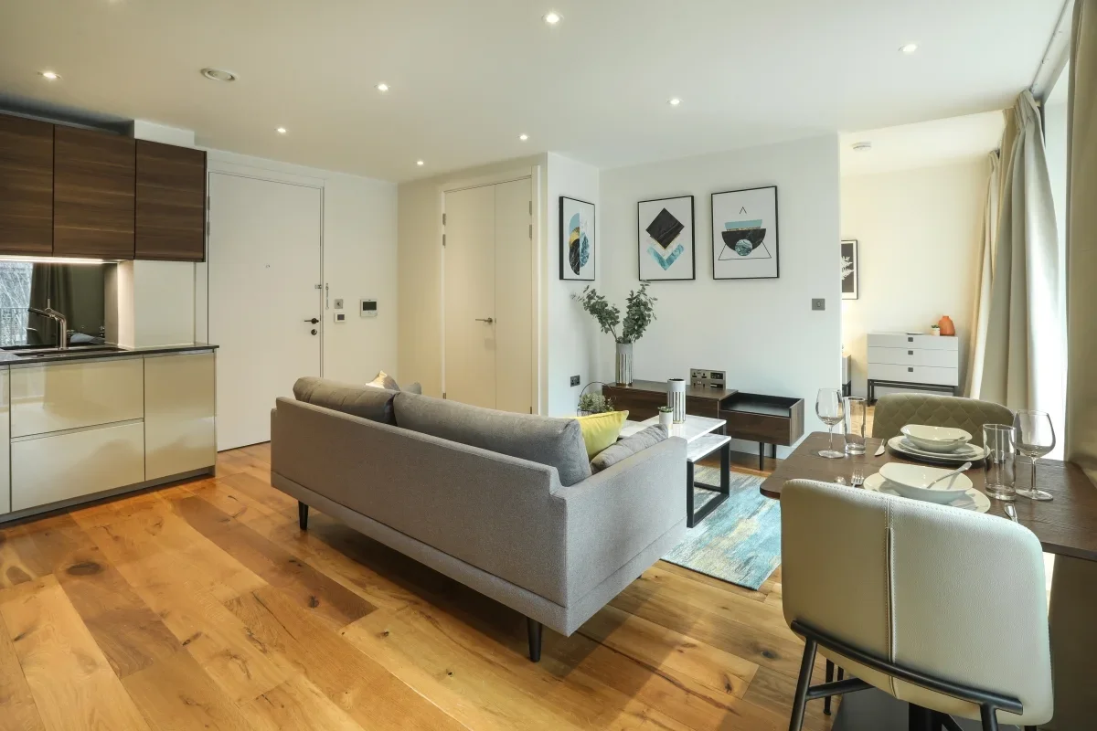 Flat Copperworks Wharf in Greater London