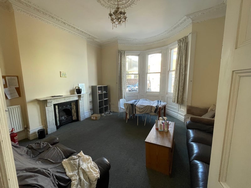 Room Whiteladies Road in Bristol