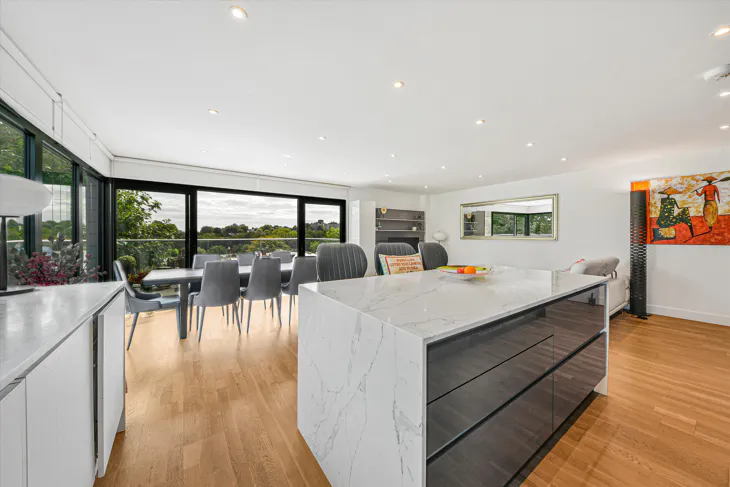 Flat Stanhope Road in Greater London