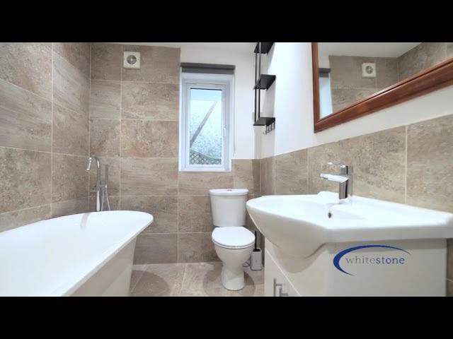 Flat Chipstead Gardens in Greater London