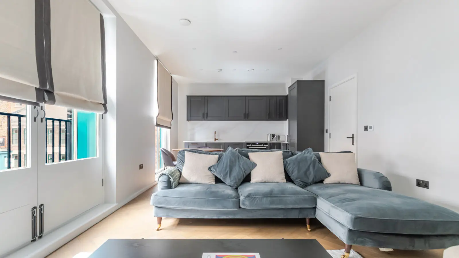 Flat Bell Lane in Greater London
