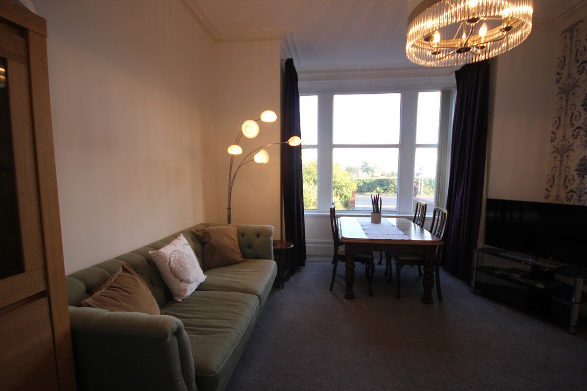 Flat Fairlawn Road in Borough of Fylde