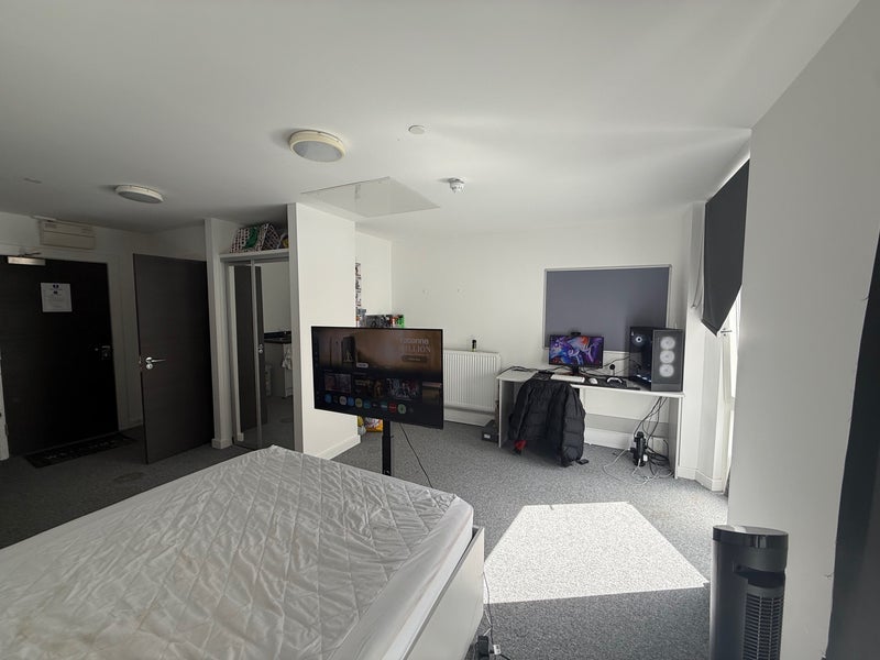 Room Aldine Court in Sheffield