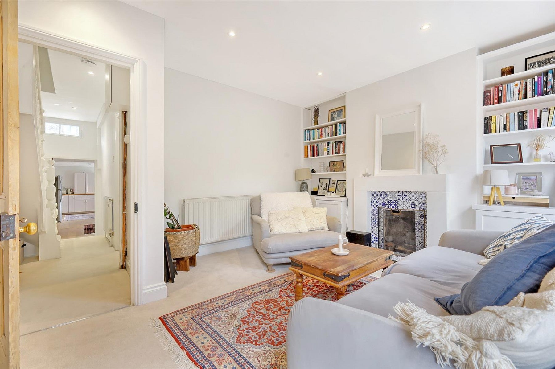 Flat Conewood Street in Greater London