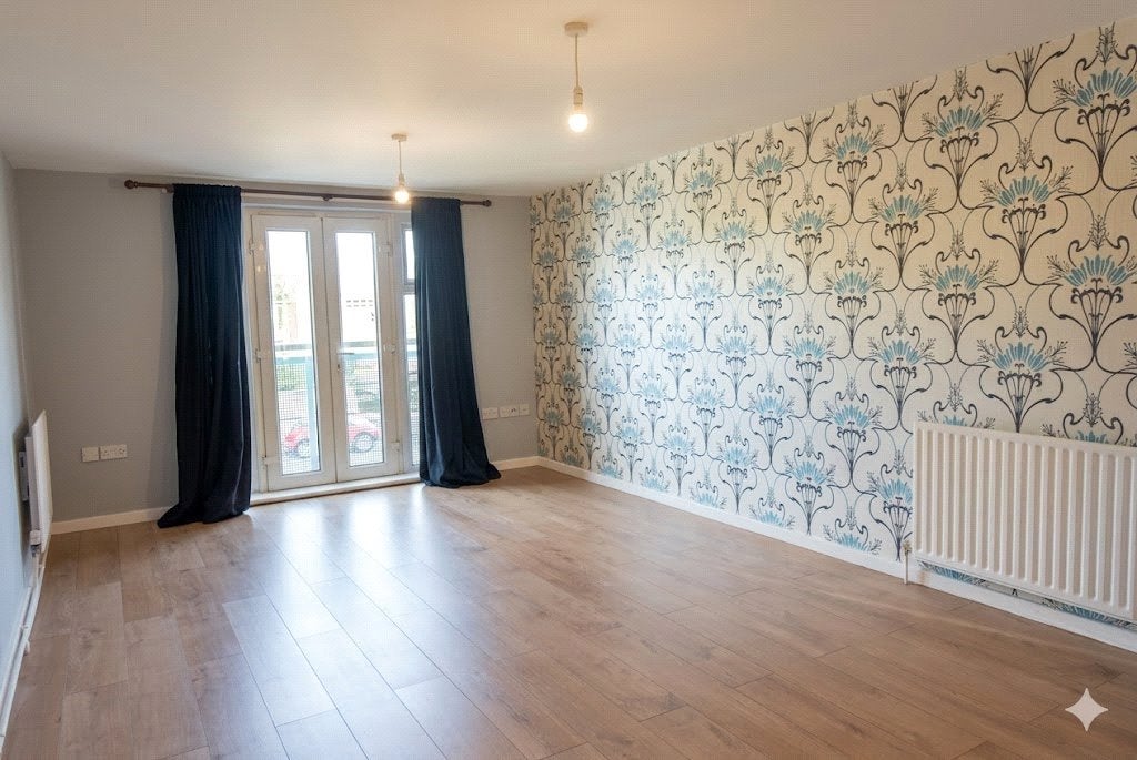 Flat Roberts Place in Greater London