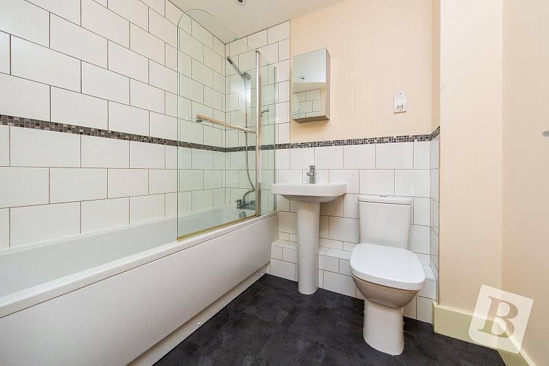 Flat Newland Street in Witham