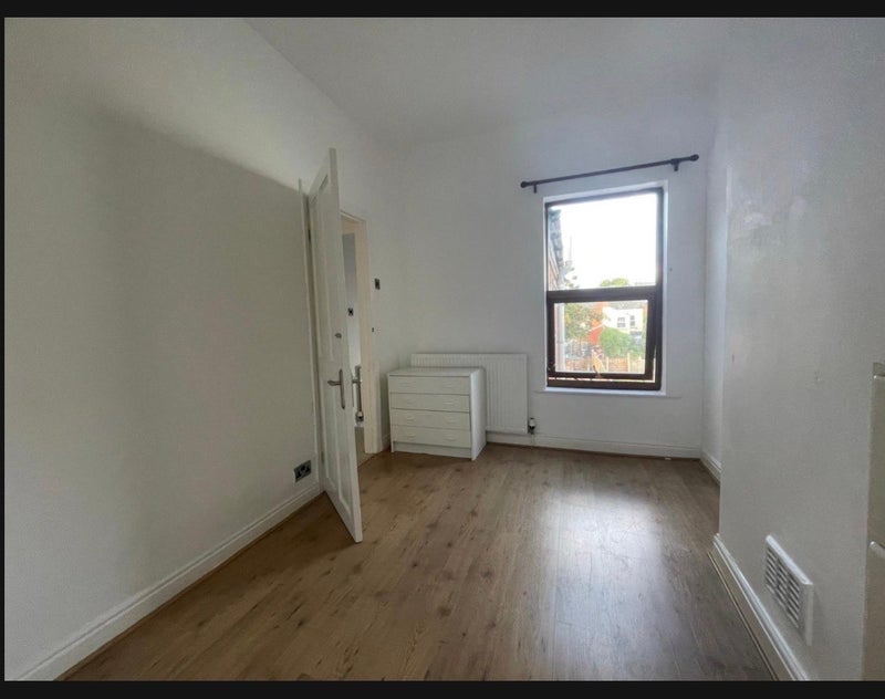 Room Reginald Road in Sandwell