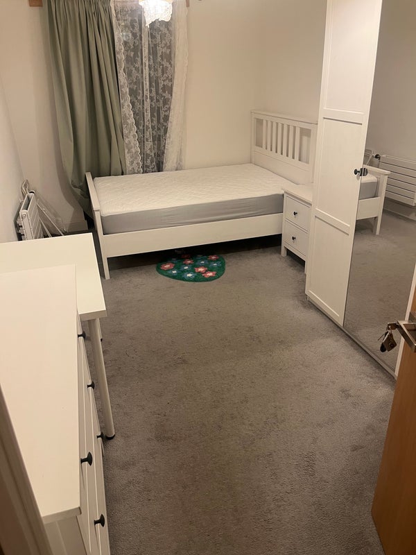 Flat Bywell Place in Greater London
