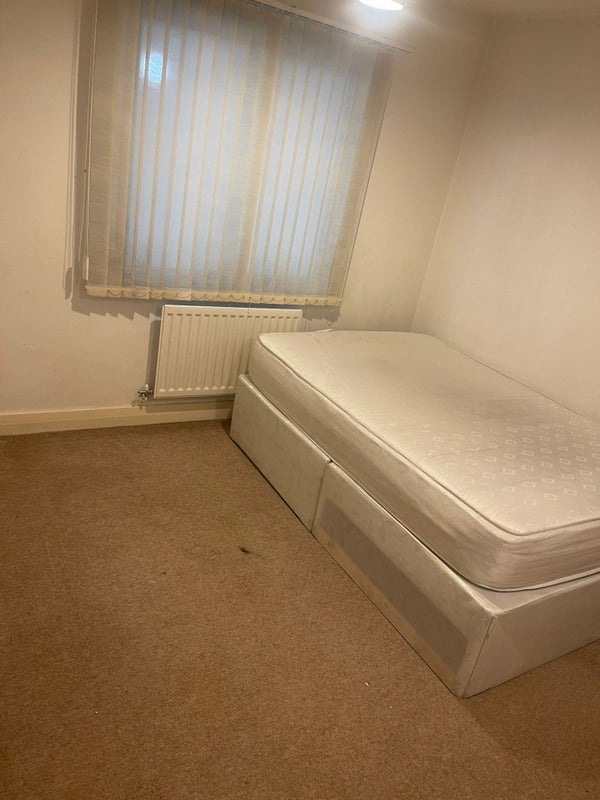 Room Ellesmere Street in Manchester